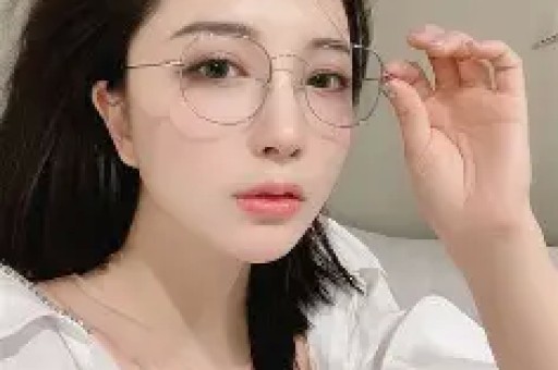 杨紫外网营业被审判风波捋明白！拿完白玉兰后全网黑原因太现实